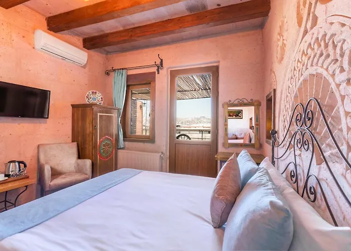 Maron Stone House Πανδοχείο Γκόρεμε