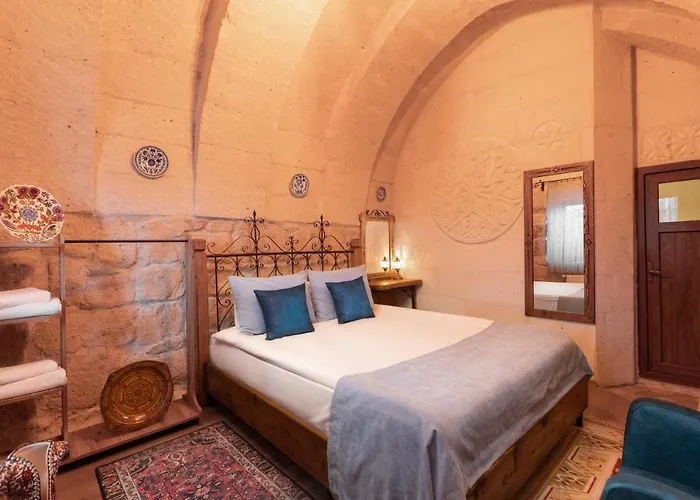 Maron Stone House Πανδοχείο 3*