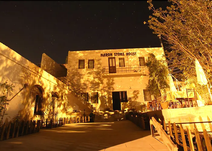 Maron Stone House Πανδοχείο 3*